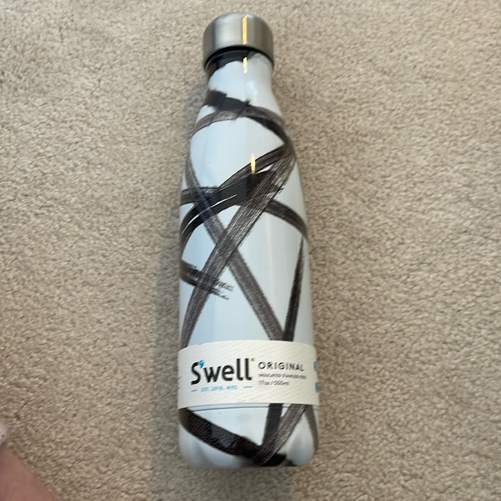 Swell, water bottle